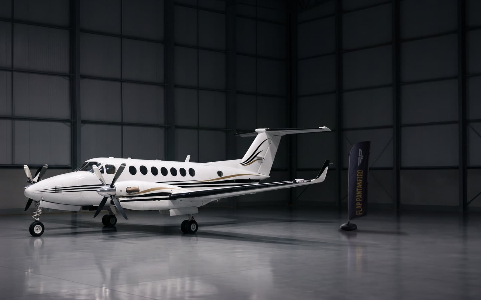 Beechcraft Super King Air 350 2000