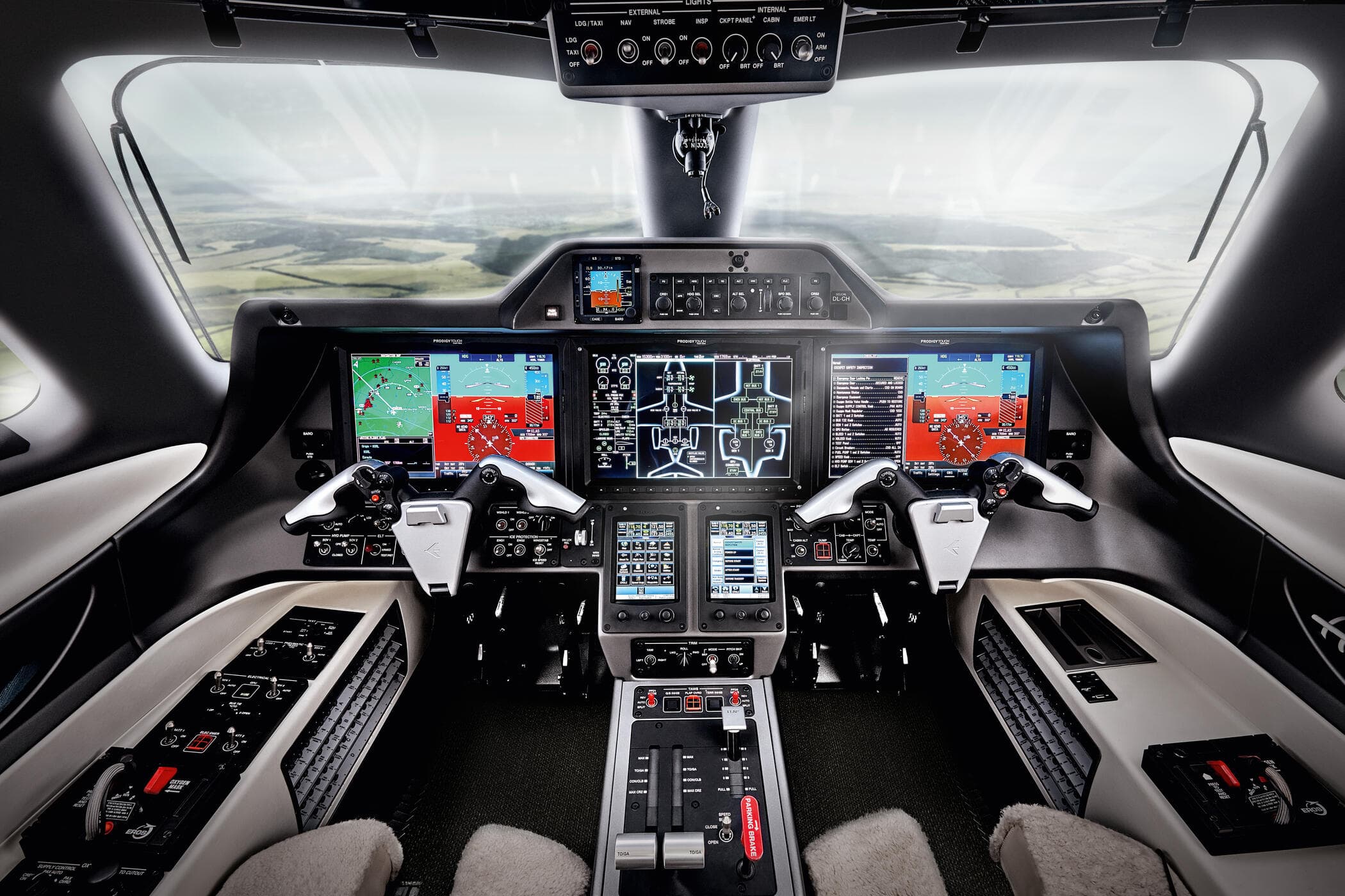 Panel Embraer Phenom 300E